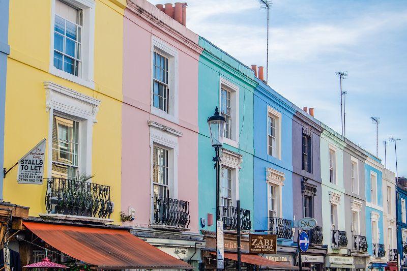 Photo of pastel-coloured flats on Portobello Road by Medienservice on https://pixabay.com/users/medienservice-1888061/ Pastel-coloured flats on Portobello Rd